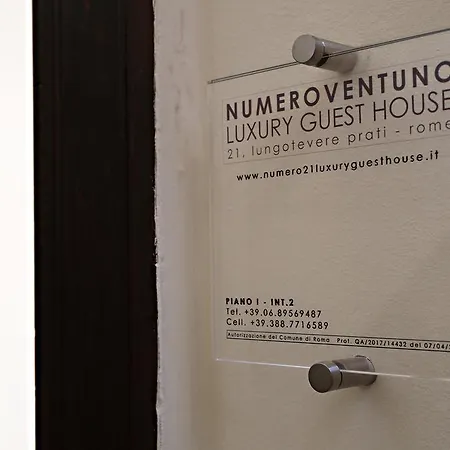 Numero 21 Luxury Affittacamere 3*